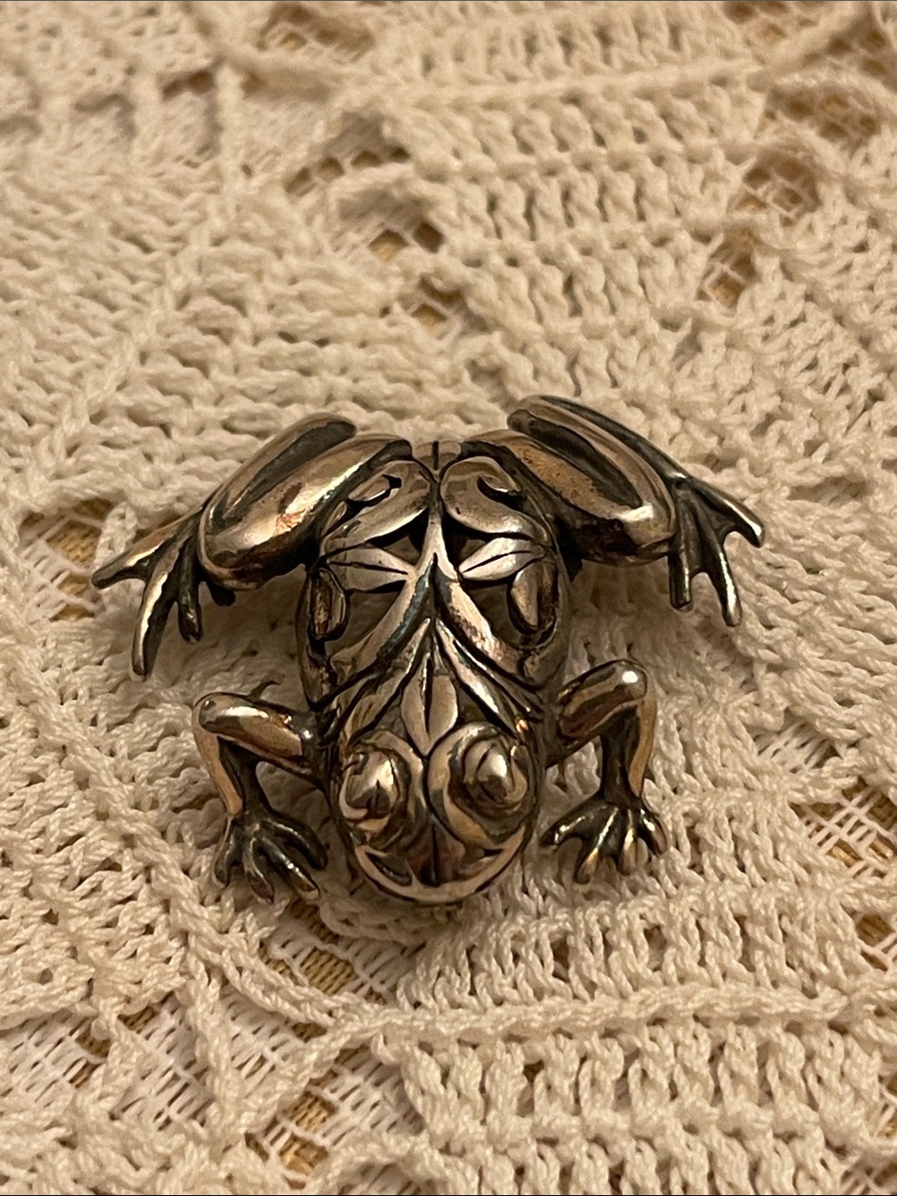 Jezlaine Sterling Silver .925 Frog Brooch